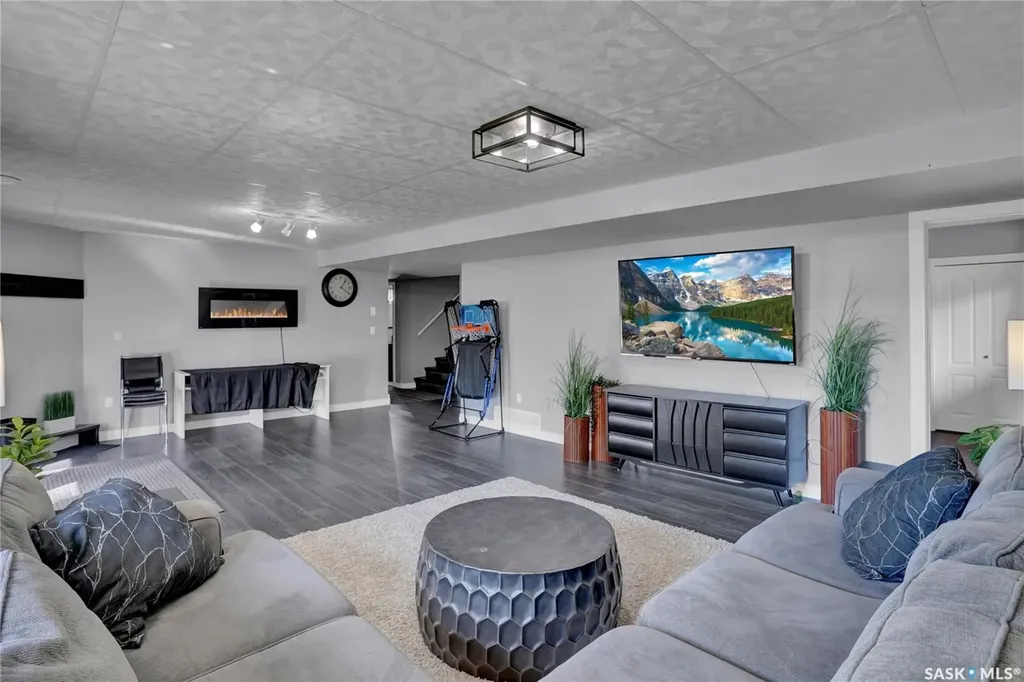 28 Alice Crescent North Grove SK S0H 4C0