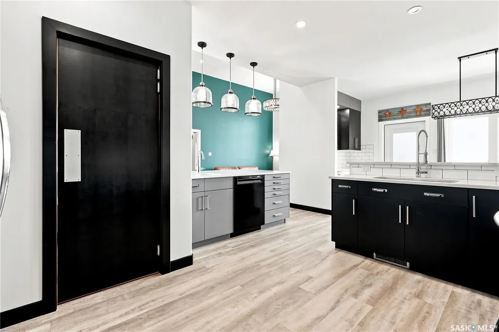 619 Kenaschuk Crescent Saskatoon SK S7W 0Y4