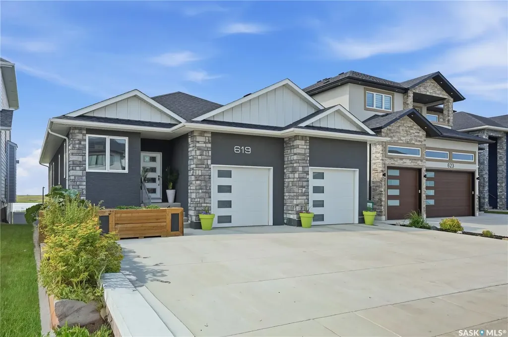 619 Kenaschuk Crescent Saskatoon SK S7W 0Y4