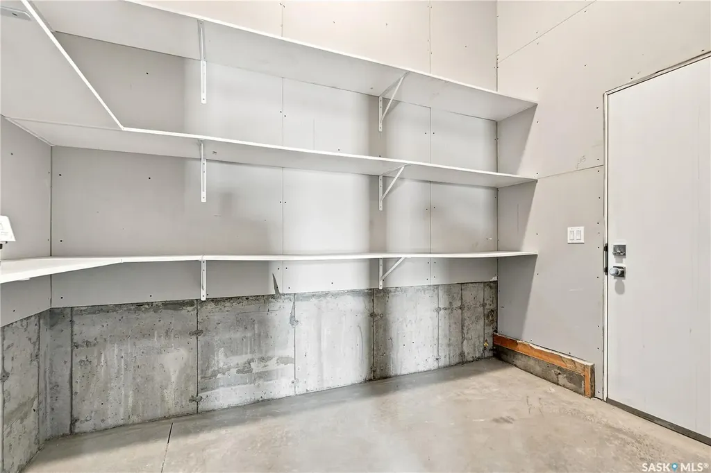 619 Kenaschuk Crescent Saskatoon SK S7W 0Y4