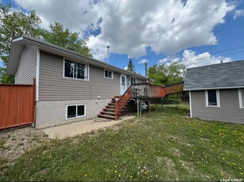 234 1a Avenue St. Walburg SK S0M 2T0
