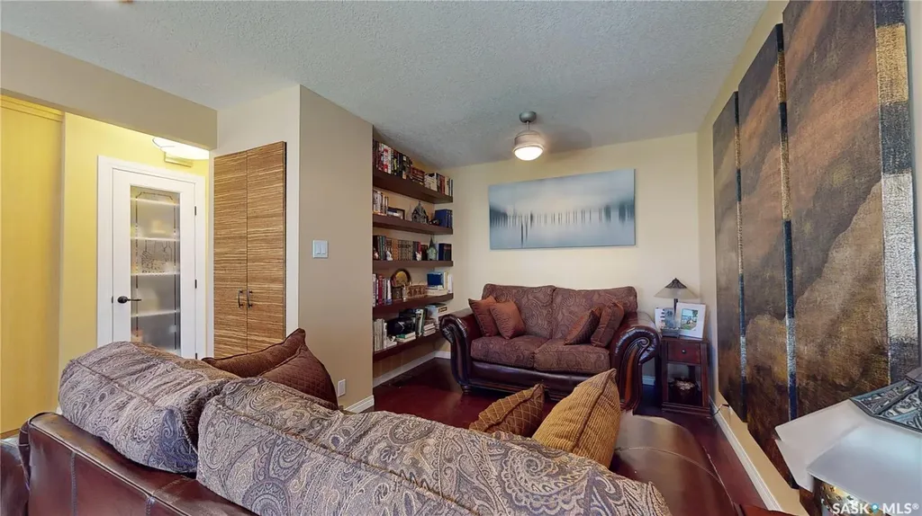 3307/3309 Dawson Crescent Regina SK S4R 3V6