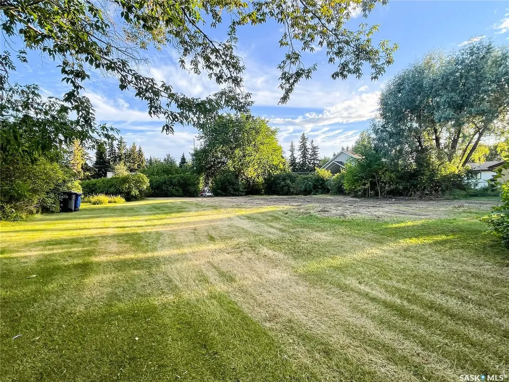 211 Centre Avenue Meadow Lake SK S9X 1E1