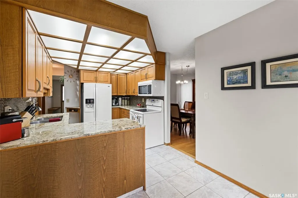 1346 Wascana Highlands Regina SK S4V 2J9