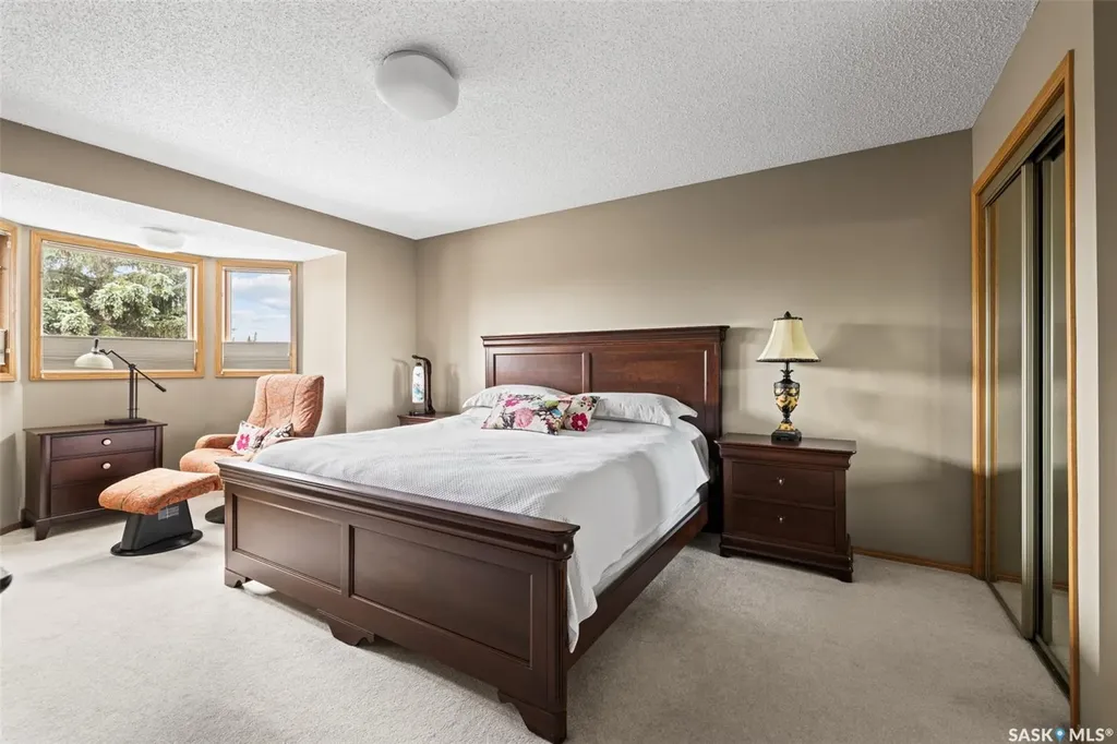 1346 Wascana Highlands Regina SK S4V 2J9