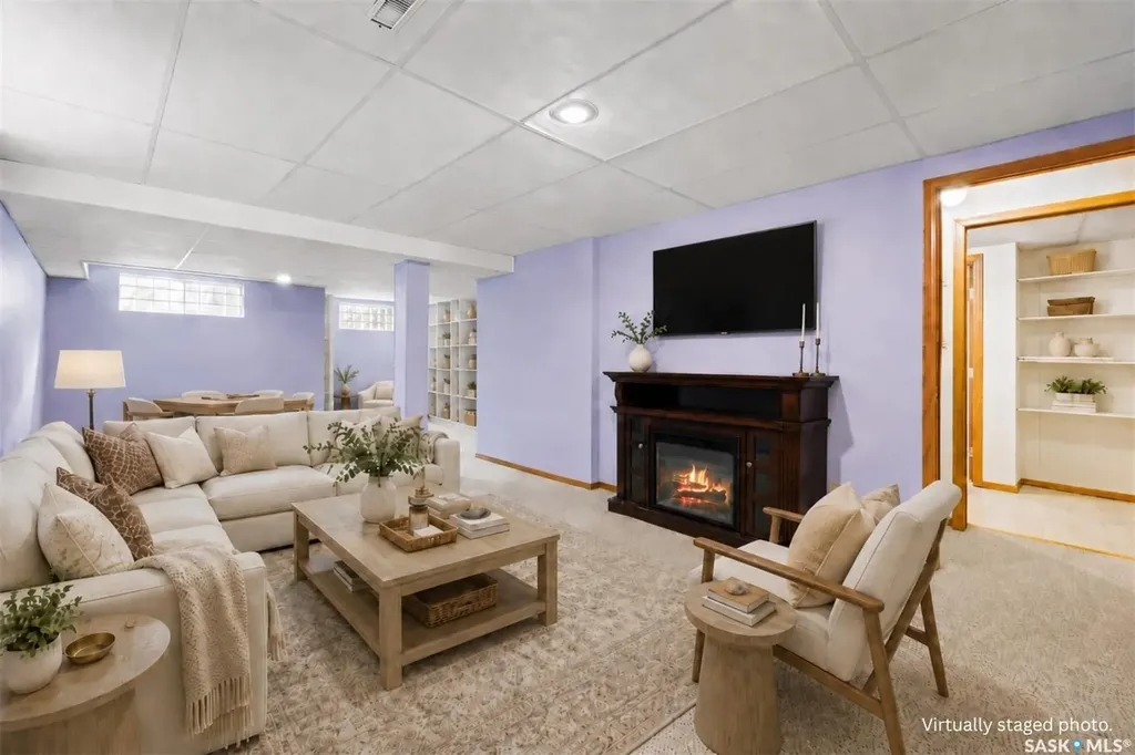 1346 Wascana Highlands Regina SK S4V 2J9