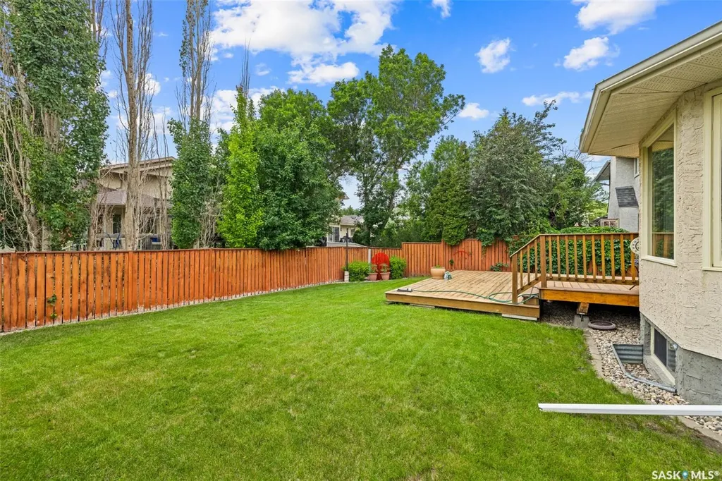 1346 Wascana Highlands Regina SK S4V 2J9