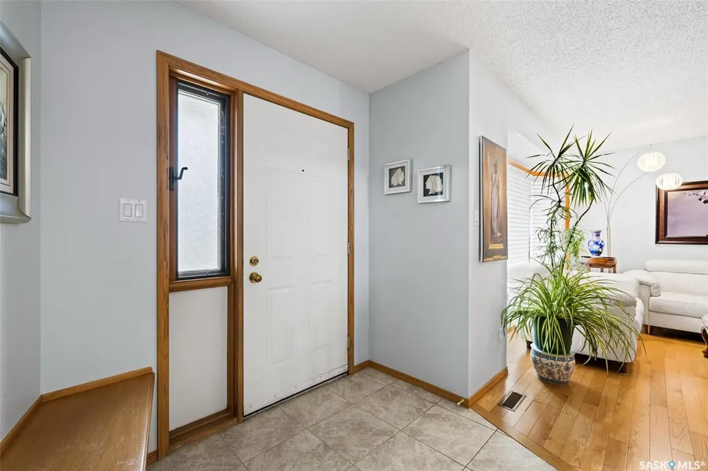 1346 Wascana Highlands Regina SK S4V 2J9