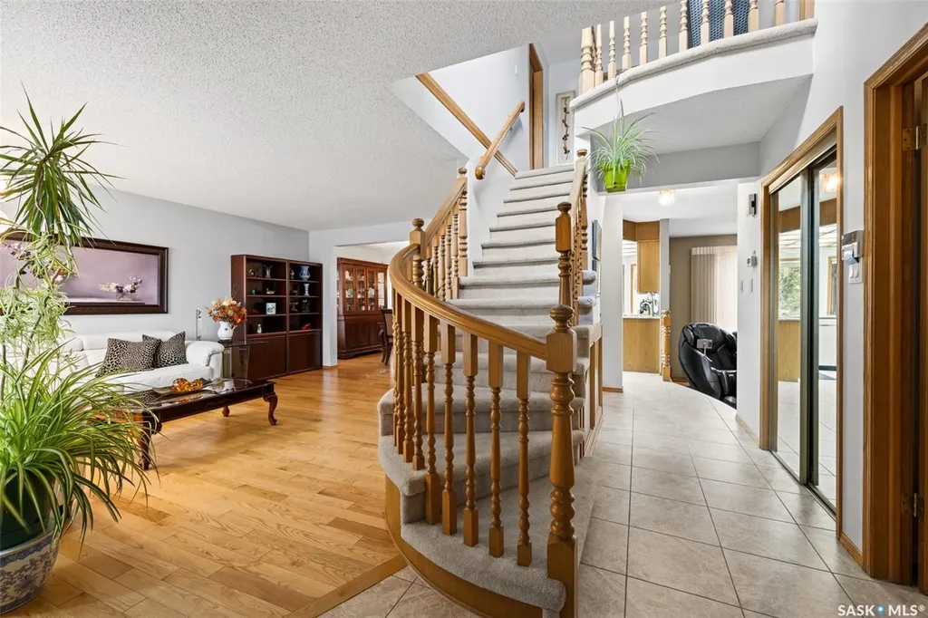1346 Wascana Highlands Regina SK S4V 2J9