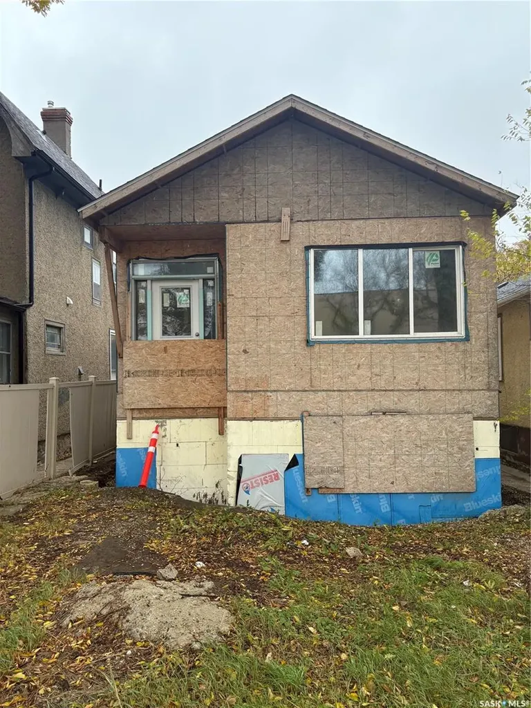 3231 Dewdney Avenue Regina SK S4T 0Y7