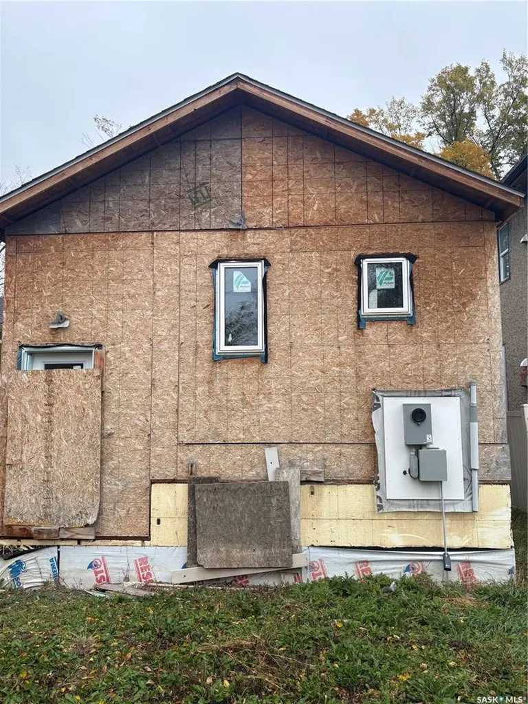 3231 Dewdney Avenue Regina SK S4T 0Y7