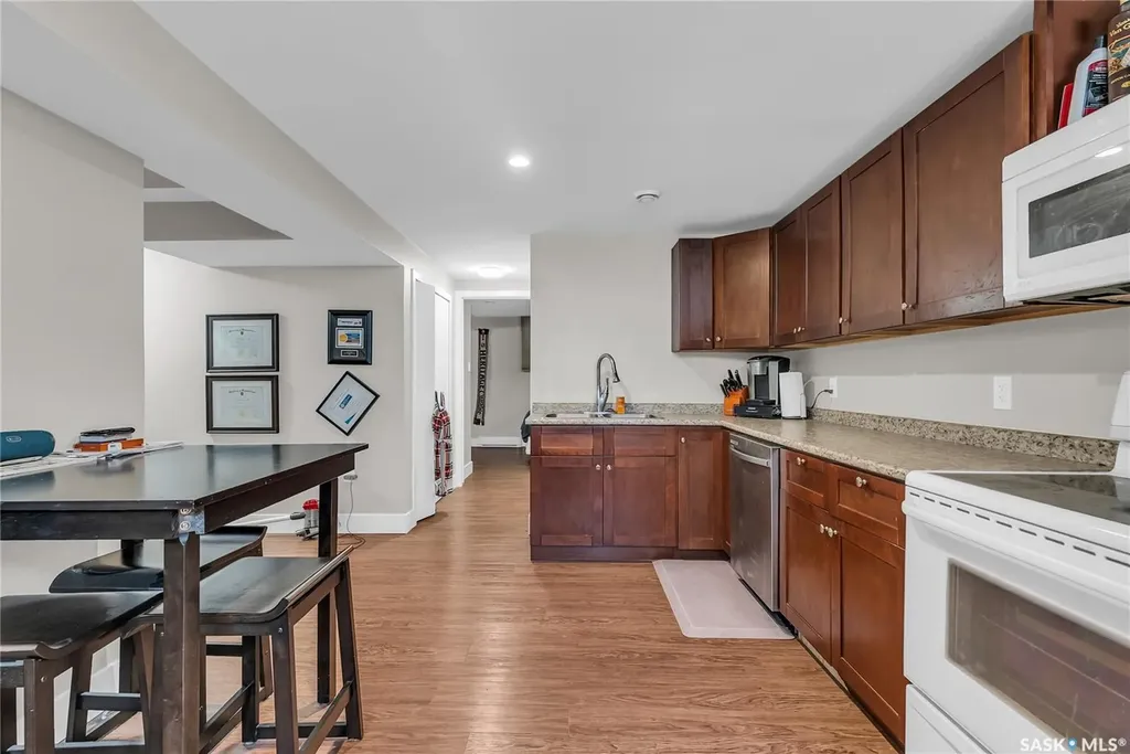 1037 Matheson Drive Saskatoon SK S7L 3Y9