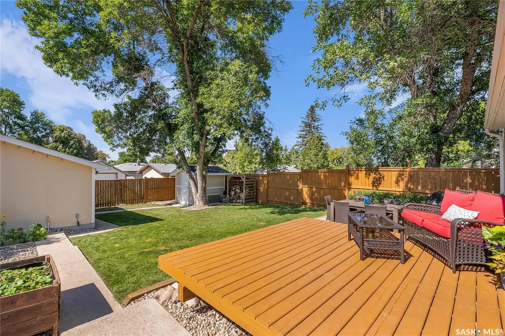 1037 Matheson Drive Saskatoon SK S7L 3Y9