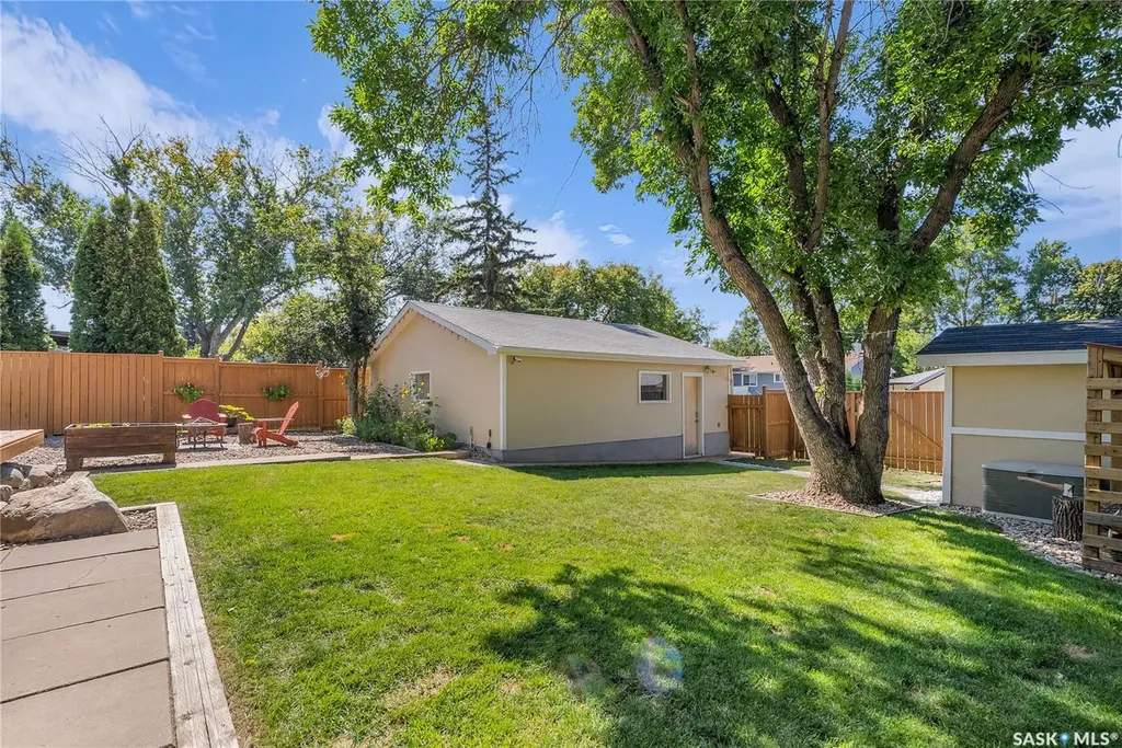 1037 Matheson Drive Saskatoon SK S7L 3Y9