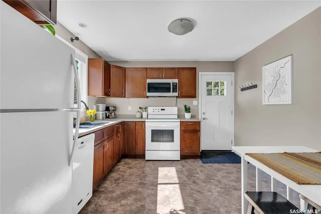1037 Matheson Drive Saskatoon SK S7L 3Y9