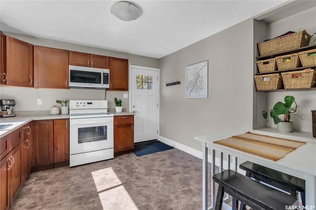 1037 Matheson Drive Saskatoon SK S7L 3Y9