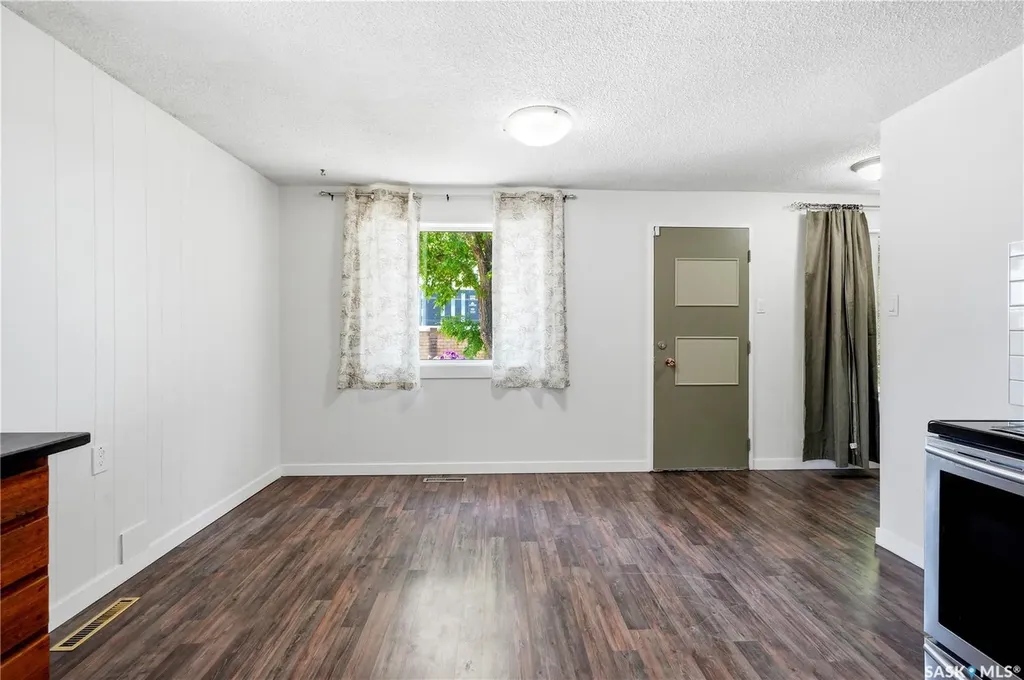 2525 Mcpherson Avenue Saskatoon SK S7J 0T2