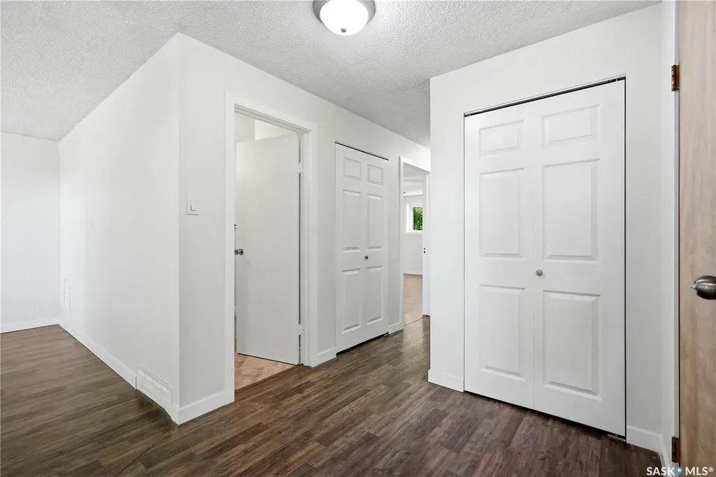 2525 Mcpherson Avenue Saskatoon SK S7J 0T2