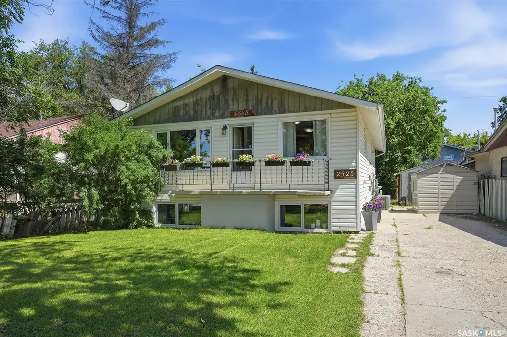 2525 Mcpherson Avenue Saskatoon SK S7J 0T2