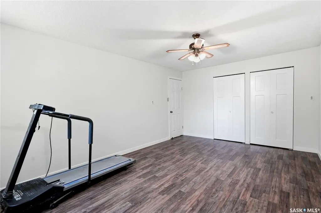 2525 Mcpherson Avenue Saskatoon SK S7J 0T2