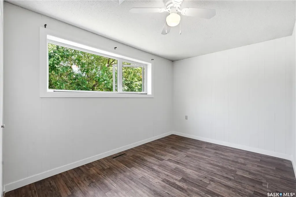 2525 Mcpherson Avenue Saskatoon SK S7J 0T2