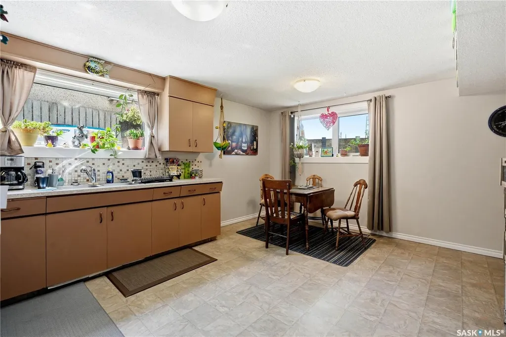 2525 Mcpherson Avenue Saskatoon SK S7J 0T2
