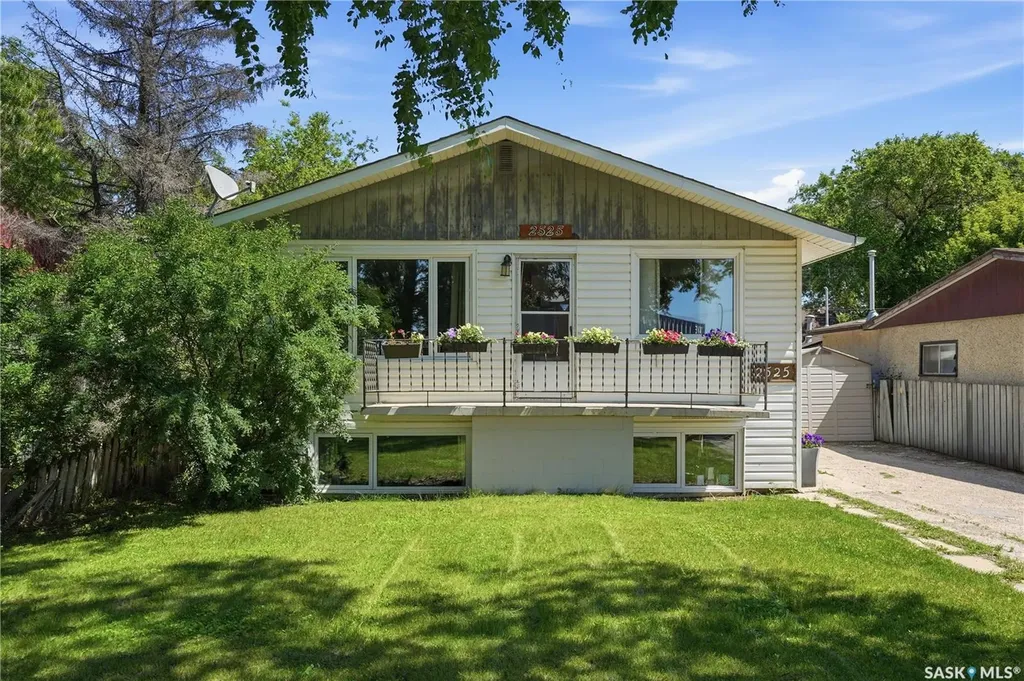 2525 Mcpherson Avenue Saskatoon SK S7J 0T2