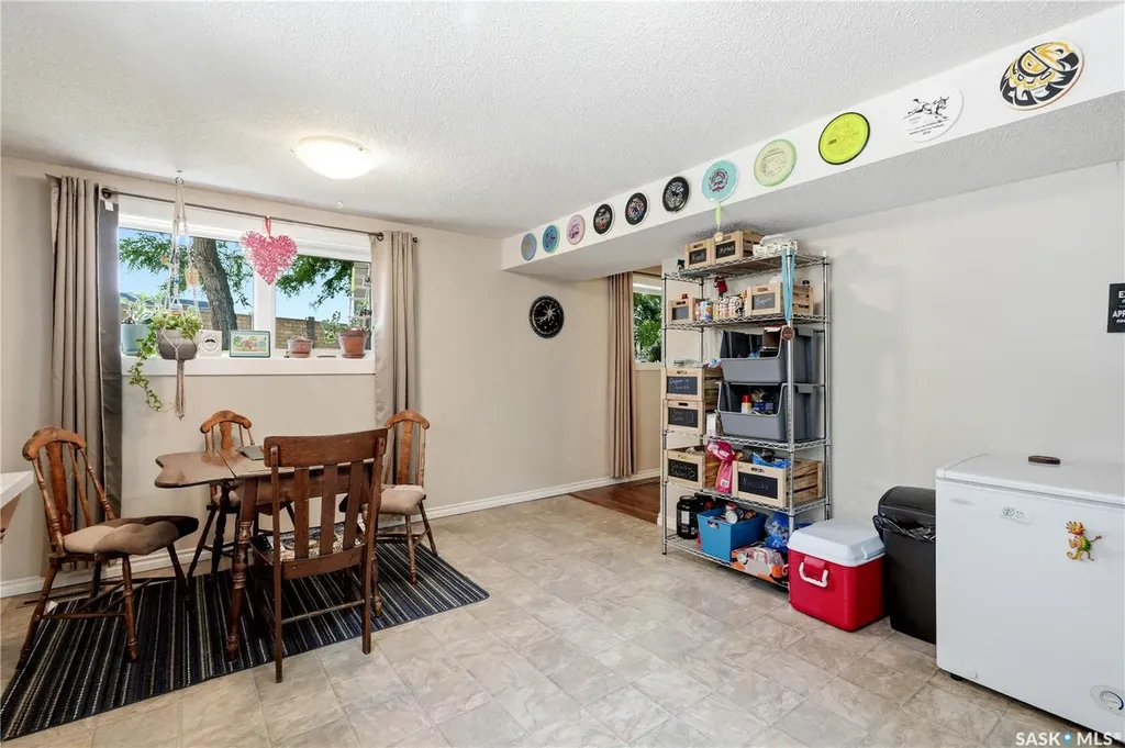 2525 Mcpherson Avenue Saskatoon SK S7J 0T2