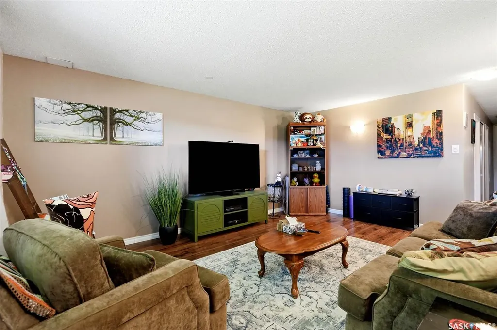 2525 Mcpherson Avenue Saskatoon SK S7J 0T2
