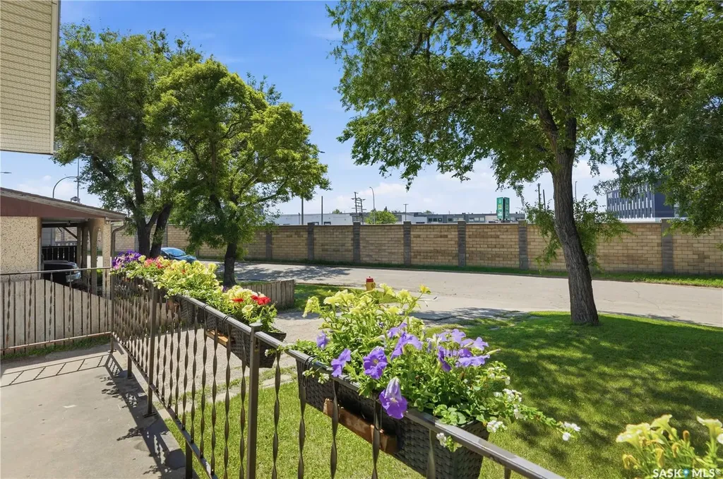 2525 Mcpherson Avenue Saskatoon SK S7J 0T2