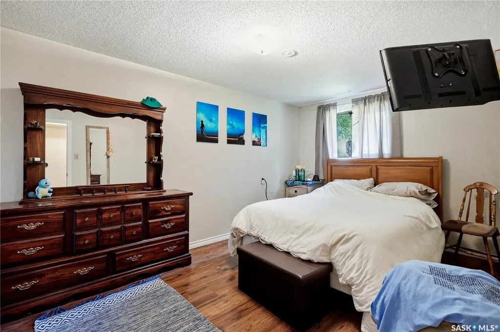 2525 Mcpherson Avenue Saskatoon SK S7J 0T2