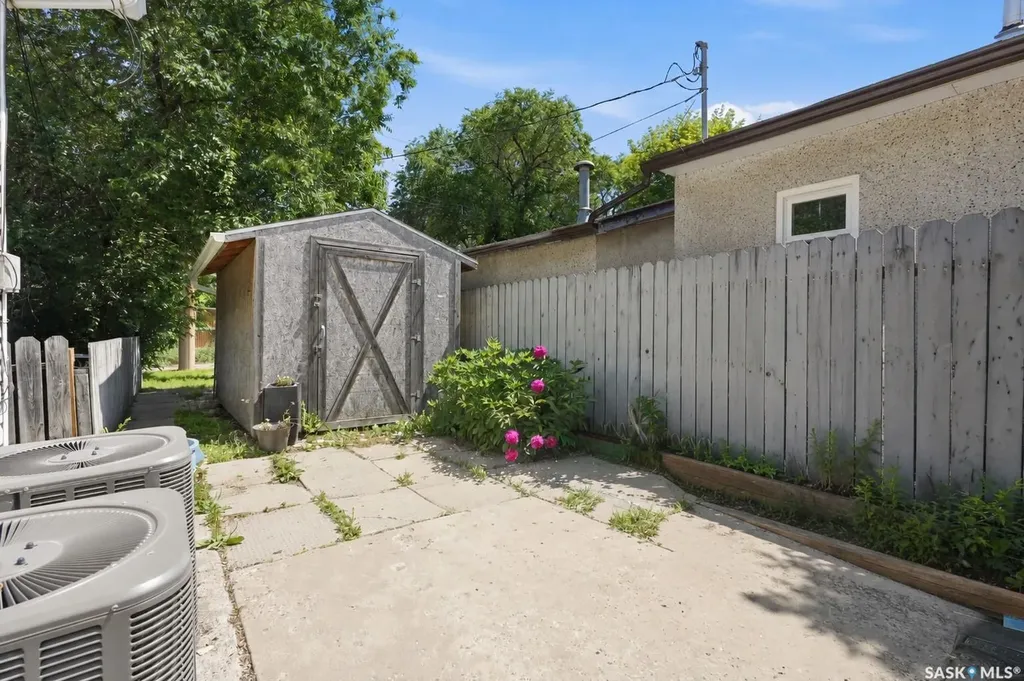 2525 Mcpherson Avenue Saskatoon SK S7J 0T2