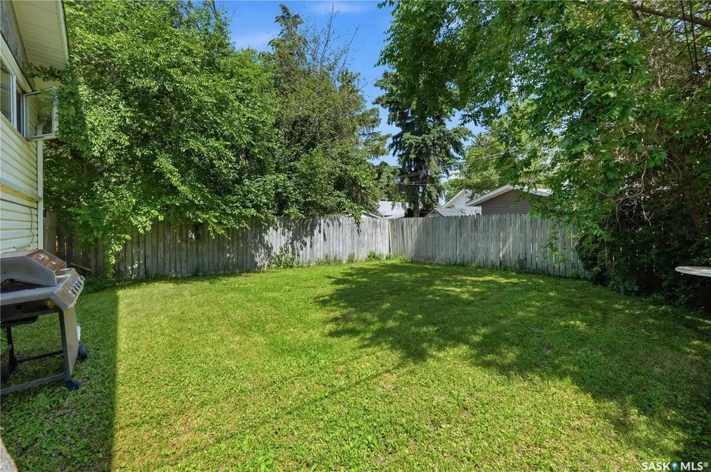 2525 Mcpherson Avenue Saskatoon SK S7J 0T2