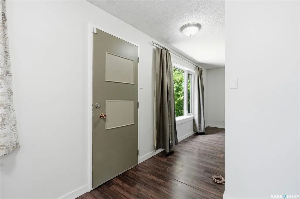 2525 Mcpherson Avenue Saskatoon SK S7J 0T2