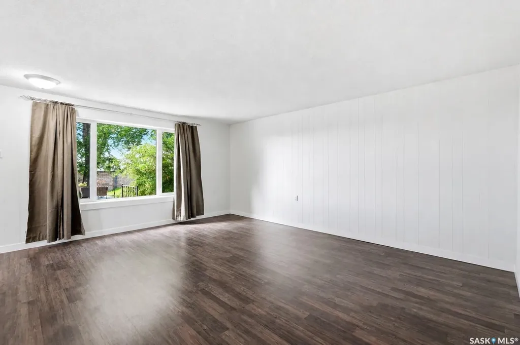 2525 Mcpherson Avenue Saskatoon SK S7J 0T2