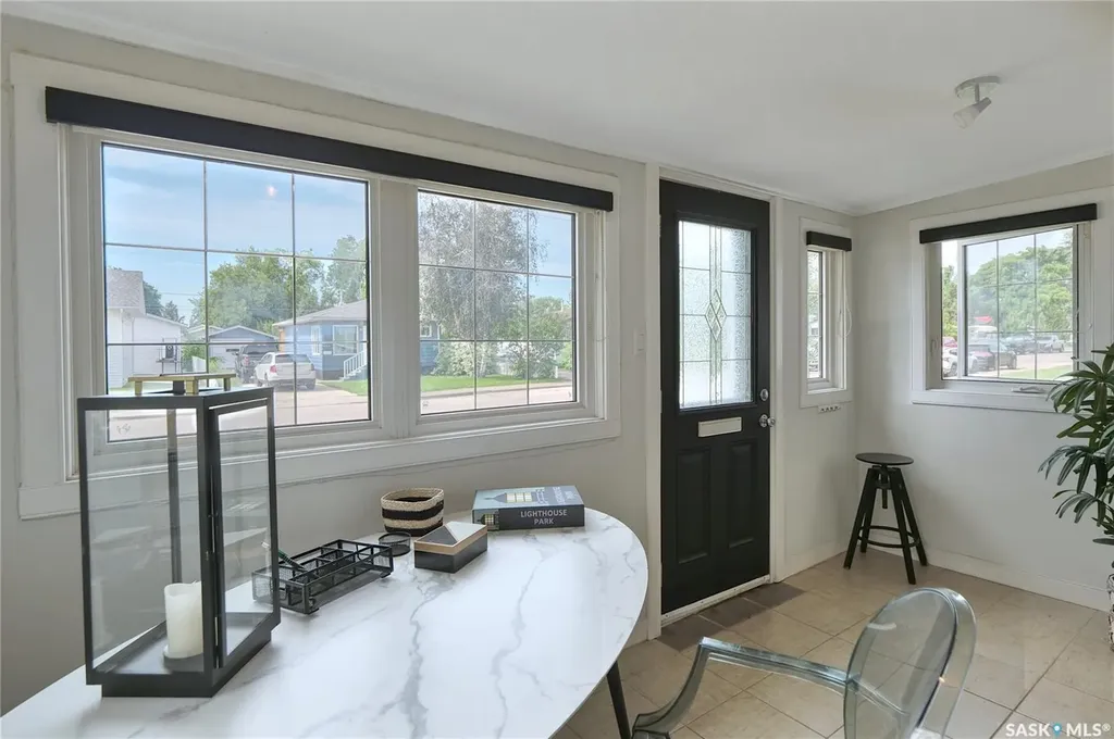 924 Hall Street W Moose Jaw SK S6H 2S4