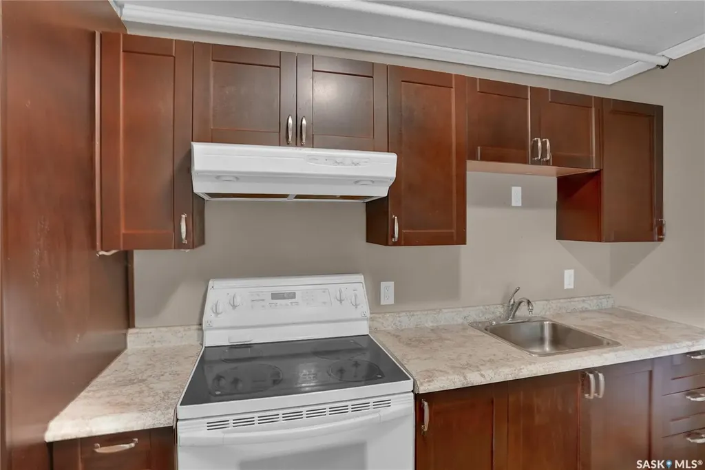 161 Lillooet Street E Moose Jaw SK S6H 4S6