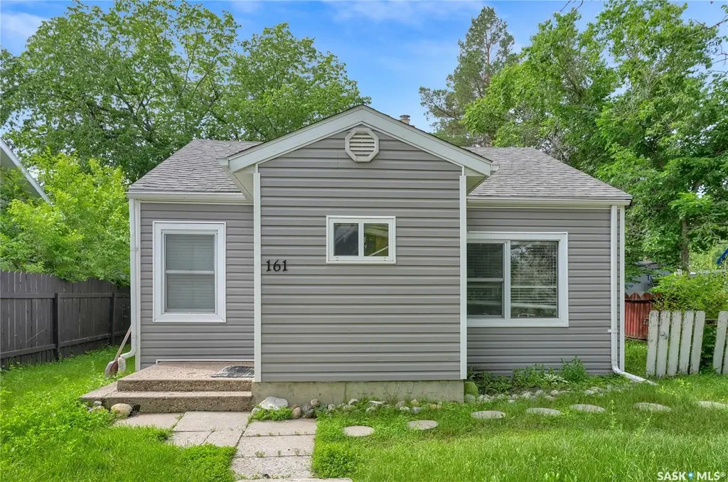 161 Lillooet Street E Moose Jaw SK S6H 4S6