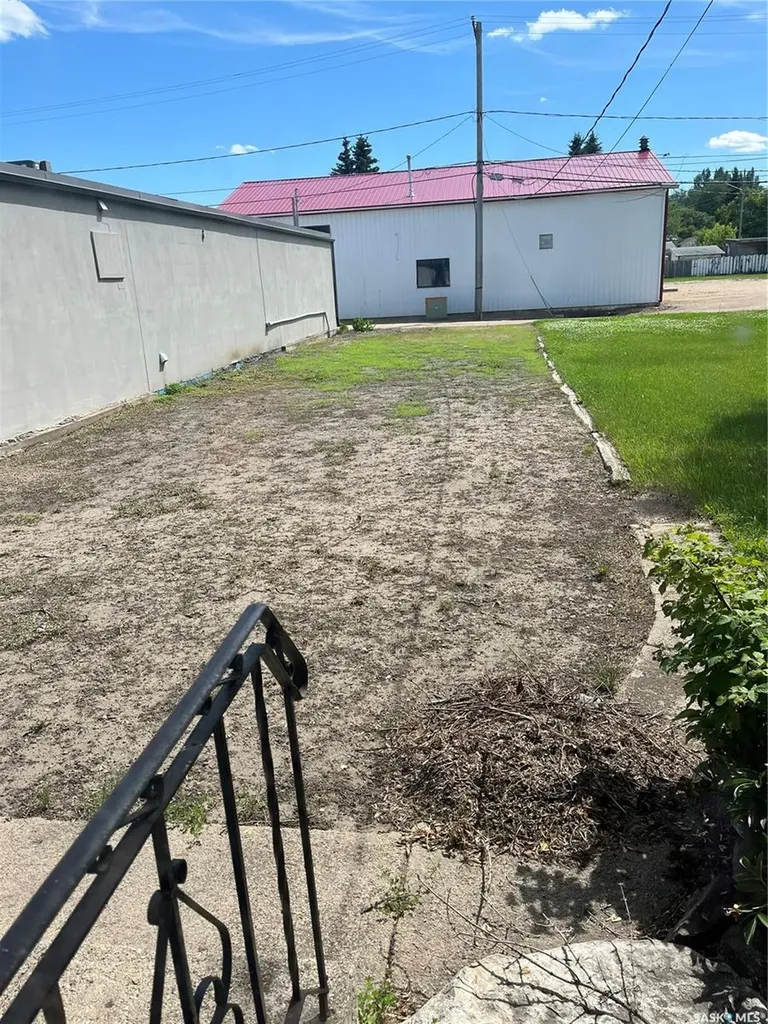 202 Main Street Cudworth SK S0K 1B0