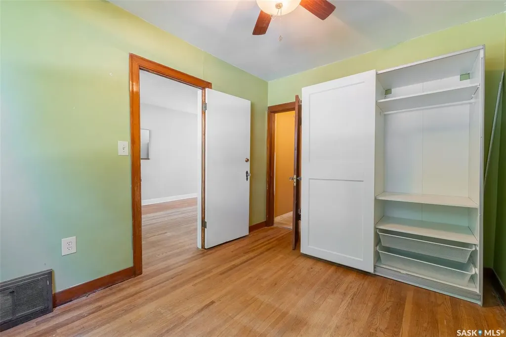 2236 Mackay Street Regina SK S4N 2S8