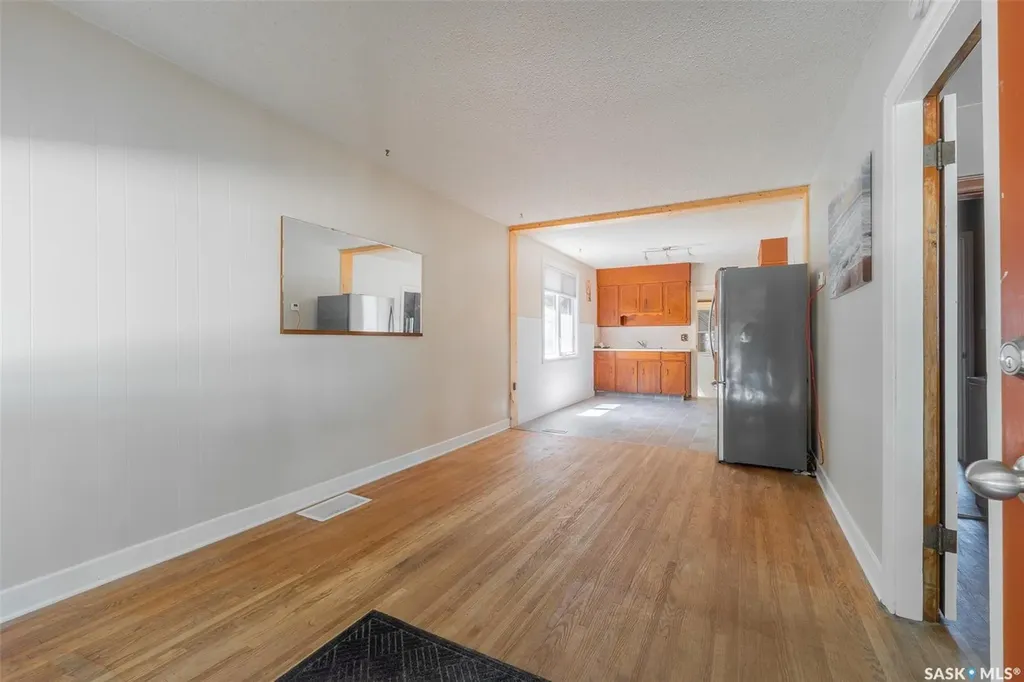 2236 Mackay Street Regina SK S4N 2S8