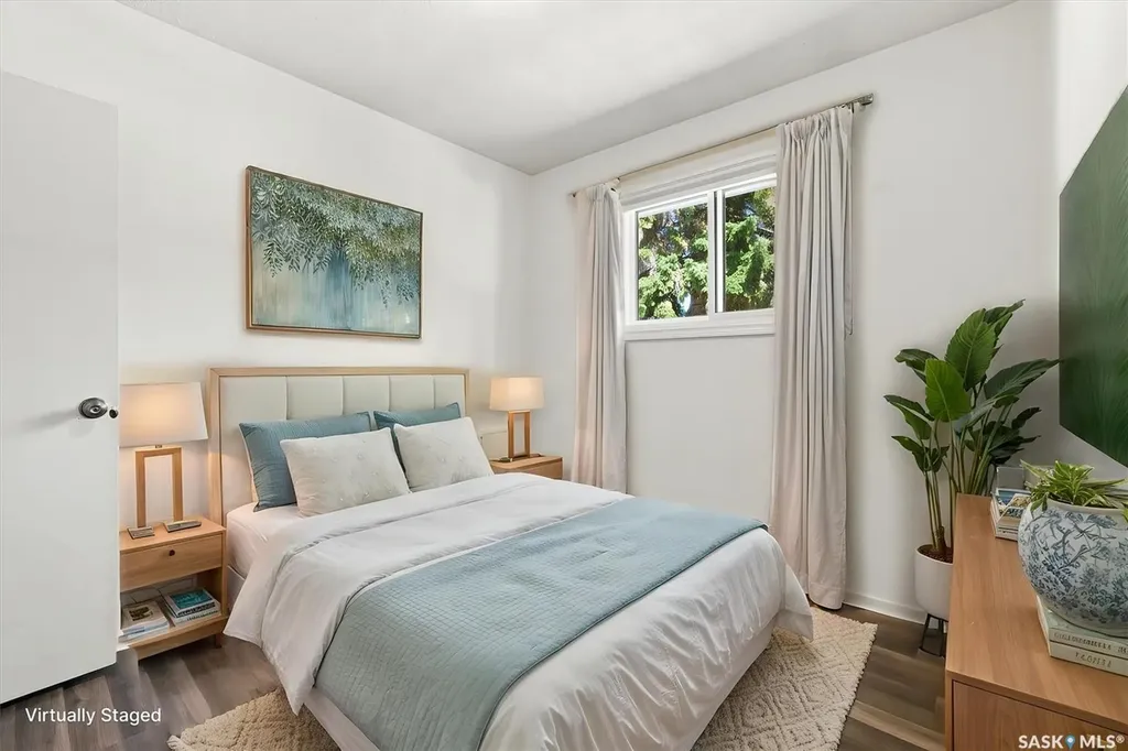 1009 East Centre Saskatoon SK S7J 3A2