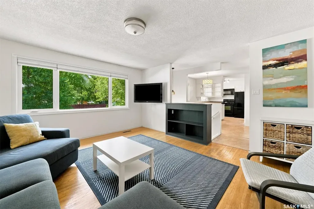 1009 East Centre Saskatoon SK S7J 3A2