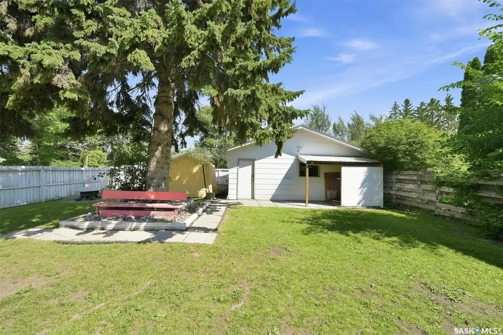 1009 East Centre Saskatoon SK S7J 3A2