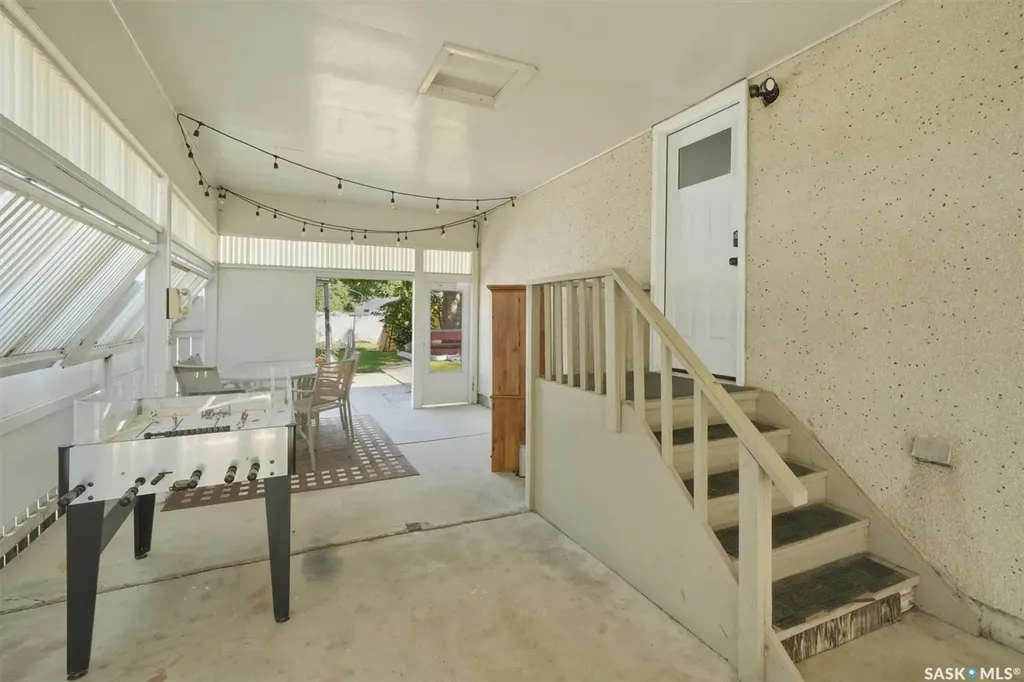 1009 East Centre Saskatoon SK S7J 3A2