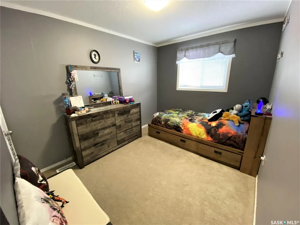 9 Golfview Crescent Kindersley SK S0L 1S1