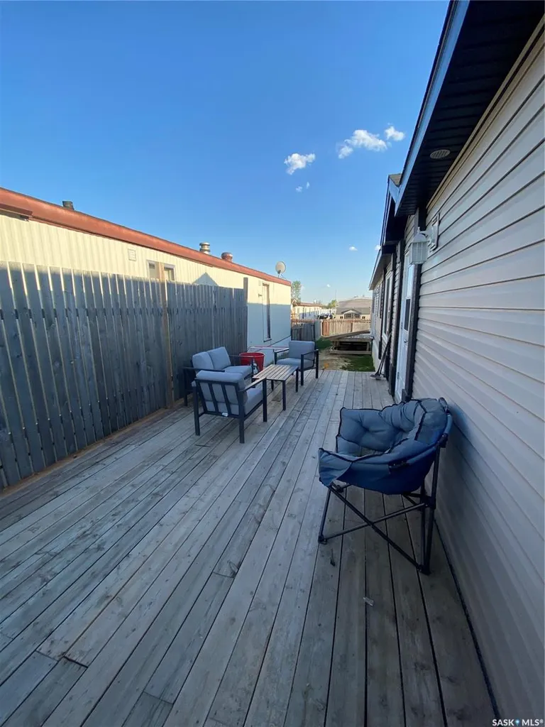 9 Golfview Crescent Kindersley SK S0L 1S1