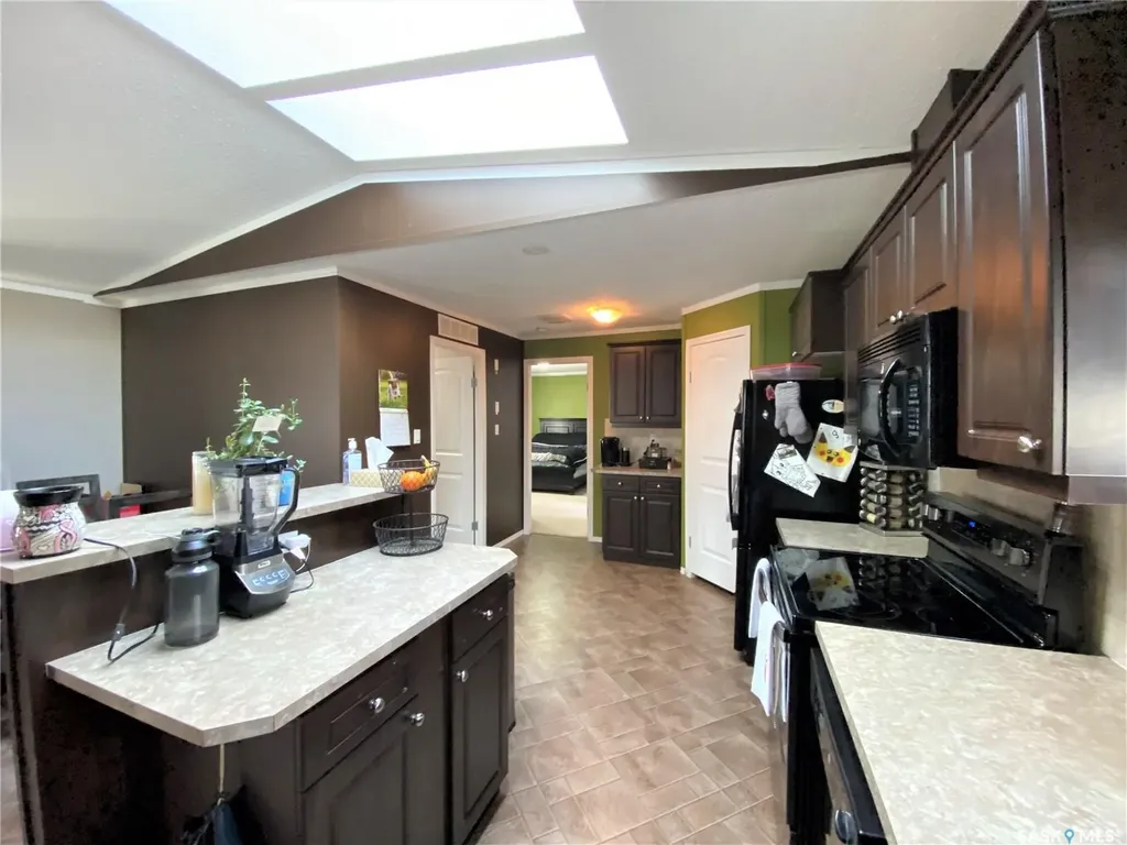 9 Golfview Crescent Kindersley SK S0L 1S1