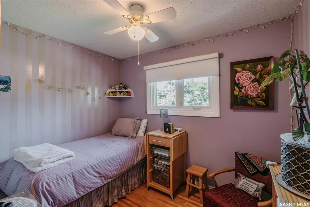 2704 Preston Avenue S Saskatoon SK S7J 2G6
