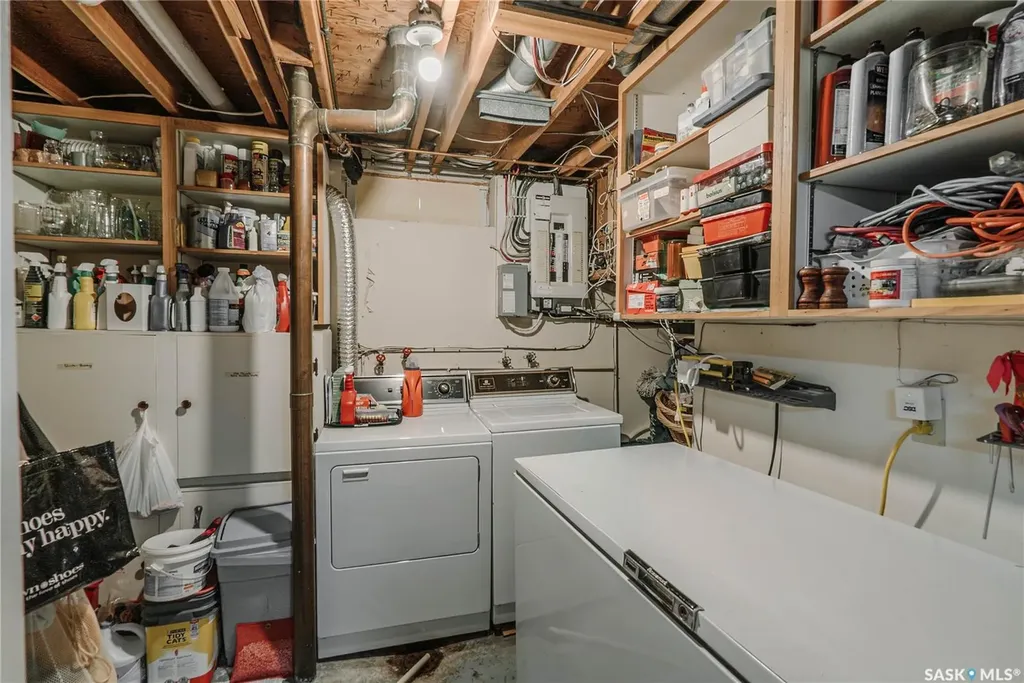 2704 Preston Avenue S Saskatoon SK S7J 2G6